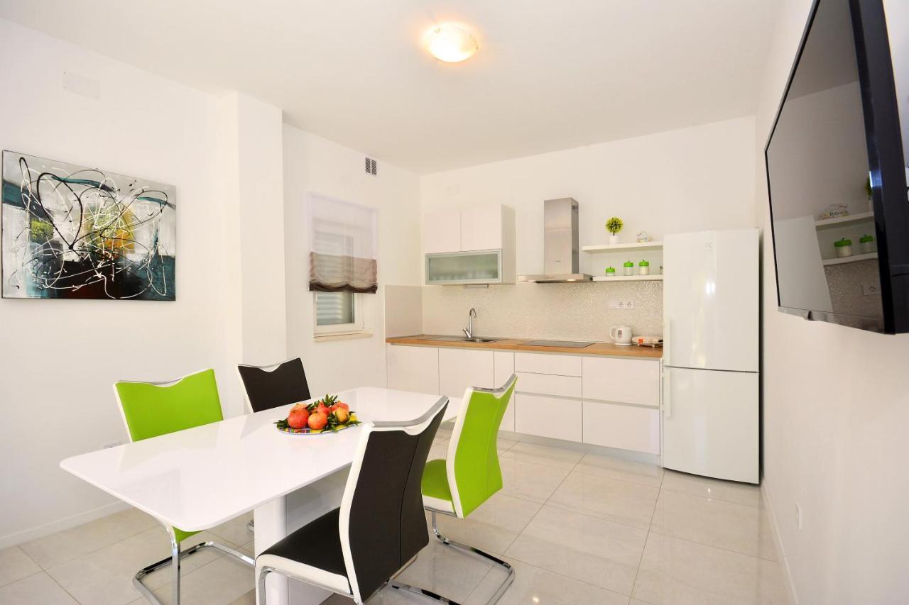 Seas The Day Apartments Podstrana Dış mekan fotoğraf